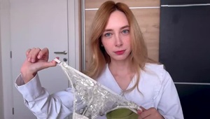 Жена нашла трусики бывшей и попросила трахнуть в грязном белье